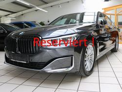 Grau Gebraucht 2021 BMW 730 Comfort Edition Limousine | 46.900 € (Guter Preis)