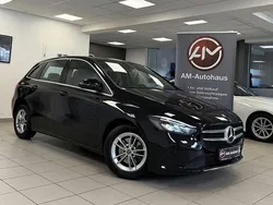 Schwarz Gebraucht 2019 Mercedes B200 Progressive Van / Kleinbus | 21.999 € (Superpreis)