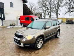 Braun Gebraucht 2011 Skoda Yeti Ambition SUV | 3.250 € (Superpreis)