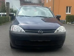 Blau Gebraucht 2001 Opel Corsa Kombi | 650 € (Guter Preis)