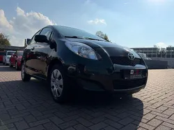 Schwarz Gebraucht 2009 Toyota Yaris Cool Limousine | 3.390 € (Etwas zu teuer)