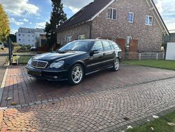 Schwarz Gebraucht 2002 Mercedes C32 AMG AMG Kombi | 14.850 €