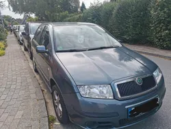 Grau Gebraucht 2006 Skoda Fabia Ambiente Limousine | 600 € (Superpreis)
