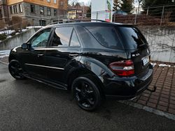 Schwarz Gebraucht 2005 Mercedes ML320 Sport SUV | 5.990 €