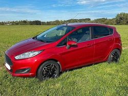 Rot Gebraucht 2016 Ford Fiesta Titanium Kleinwagen | 8.500 € (Fairer Preis)