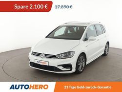 Weiß Gebraucht 2017 VW Golf Sportsvan Highline Van / Kleinbus | 15.790 € (Fairer Preis)