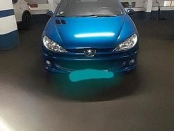 Blau Gebraucht 2004 Peugeot 206 CC Cabrio | 900 €