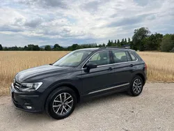 Grau Gebraucht 2020 VW Tiguan Comfortline SUV | 20.900 € (Guter Preis)