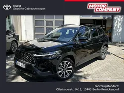 Schwarz Gebraucht 2025 Toyota Corolla Cross Team SUV | 40.450 € (Etwas zu teuer)