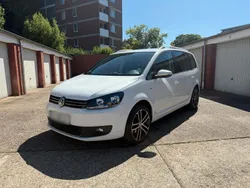 Weiß Gebraucht 2015 VW Touran Van / Kleinbus | 11.249 € (Etwas zu teuer)