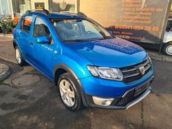 Blau Gebraucht 2015 Dacia Sandero Prestige Limousine | 4.999 € (Guter Preis)