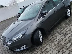 Grau Gebraucht 2015 Ford Focus Titanium Kombi | 5.700 € (Fairer Preis)