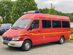 Rot Gebraucht 2000 Mercedes Sprinter Van | 14.500 €