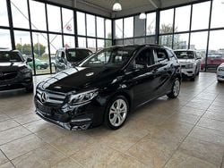 Schwarz Gebraucht 2016 Mercedes B180 Business Van / Kleinbus | 12.480 € (Fairer Preis)