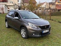 Grau Gebraucht 2017 Peugeot 2008 Active SUV | 7.399 € (Superpreis)