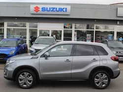 Grau Gebraucht 2023 Suzuki Vitara Comfort SUV | 22.890 € (Guter Preis)