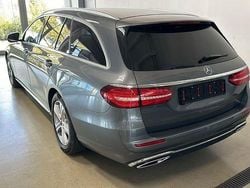 Grau Gebraucht 2017 Mercedes E220 Avantgarde Limousine | 20.400 € (Superpreis)