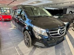 Schwarz Gebraucht 2017 Mercedes V250 Van / Kleinbus | 37.900 € (Fairer Preis)