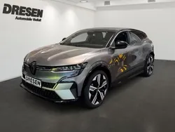 Dolomitgrau, dach in black pe Neu 2025 Renault Mégane Iconic Limousine | 45.690 €