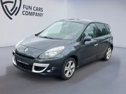 Grau Gebraucht 2010 Renault Grand Scénic III Bose Edition Van / Kleinbus | 2.990 € (Guter Preis)