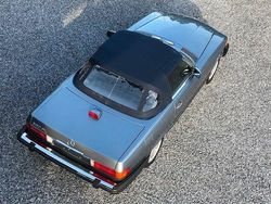 Blau Gebraucht 1987 Mercedes 560 Cabrio | 30.890 €