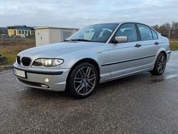 Silber Gebraucht 2002 BMW 318 Limousine | 800 € (Superpreis)