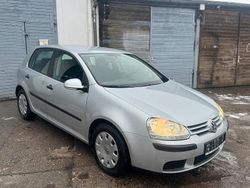 Silber Gebraucht 2005 VW Golf IV Limousine | 5.499 €