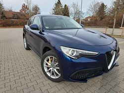 Blau Gebraucht 2019 Alfa Romeo Stelvio Lusso SUV | 20.500 € (Guter Preis)