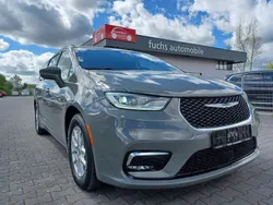 Grau Gebraucht 2022 Chrysler Pacifica SUV | 40.990 € (Teuer)
