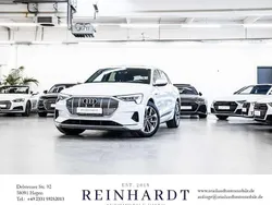 Gletscherweiß metallic Gebraucht 2023 Audi e-tron S-Line SUV | 44.265 €