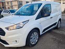 Weiß Gebraucht 2019 Ford Transit Trend Van / Kleinbus | 12.900 € (Superpreis)
