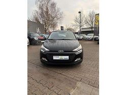 Phantom black. / mic Gebraucht 2016 Hyundai i20 Trend Kleinwagen | 10.490 € (Fairer Preis)