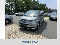 Monosilber metallic Gebraucht 2024 VW Multivan Van / Kleinbus | 71.900 €