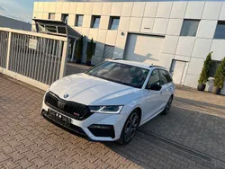 Weiß Gebraucht 2023 Skoda Octavia Ambiente Limousine | 33.960 € (Fairer Preis)