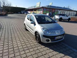 Silber Gebraucht 2008 Nissan Pixo Kleinwagen | 4.150 €