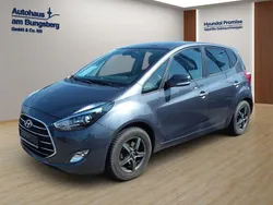 Grau Gebraucht 2016 Hyundai ix20 Van / Kleinbus | 13.490 € (Etwas zu teuer)