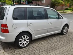 Grau Gebraucht 2005 VW Touran Van / Kleinbus | 2.100 € (Fairer Preis)