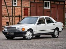 Weiß Gebraucht 1984 Mercedes 190 Limousine | 9.900 €