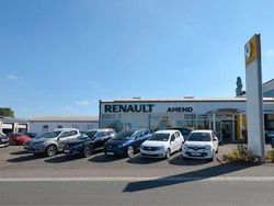 Weiß Gebraucht 2023 Renault Trafic Komfort Van / Kleinbus | 23.890 € (Guter Preis)