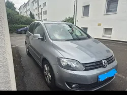 Grau Gebraucht 2010 VW Golf Plus Comfortline Van / Kleinbus | 7.500 € (Fairer Preis)