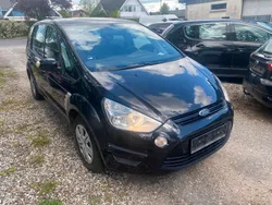 Grau Gebraucht 2011 Ford S-MAX Titanium Van / Kleinbus | 3.200 € (Guter Preis)