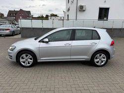 Silber Gebraucht 2016 VW Golf VII Comfortline Limousine | 15.900 € (Guter Preis)