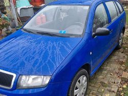 Blau Gebraucht 2003 Skoda Fabia Kombi | 300 €