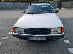 Weiß Gebraucht 1985 Audi 100 Kombi | 7.500 €
