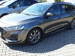 Magneticgrau (metallic) Gebraucht 2024 Ford Focus ST-Line Kombi | 23.490 € (Guter Preis)