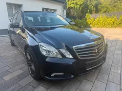 Blau Gebraucht 2010 Mercedes E350 Avantgarde Kombi | 9.950 € (Fairer Preis)