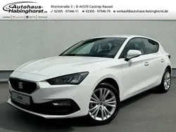Weiss Gebraucht 2024 Seat Leon ST Style Kombi | 24.990 € (Fairer Preis)