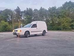 Weiß Gebraucht 2000 VW Caddy Van / Kleinbus | 1.800 € (Etwas zu teuer)