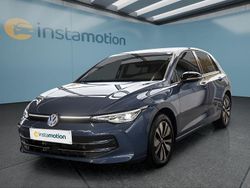 Blau Gebraucht 2025 VW Golf VIII Kleinwagen | 31.049 € (Fairer Preis)