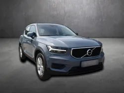 Diverse metallic Gebraucht 2021 Volvo XC40 Momentum SUV | 28.340 € (Etwas zu teuer)